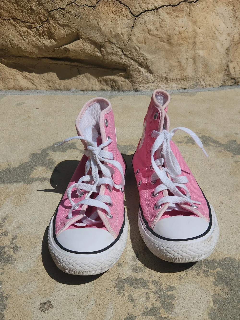 Converse Pink Chuck Taylor All Star Pink Heart High Top Size 2